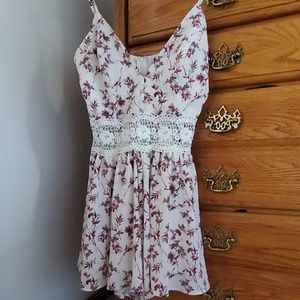 LOOKING FOR THIS ROMPER THIS IS NOT FOR SALE